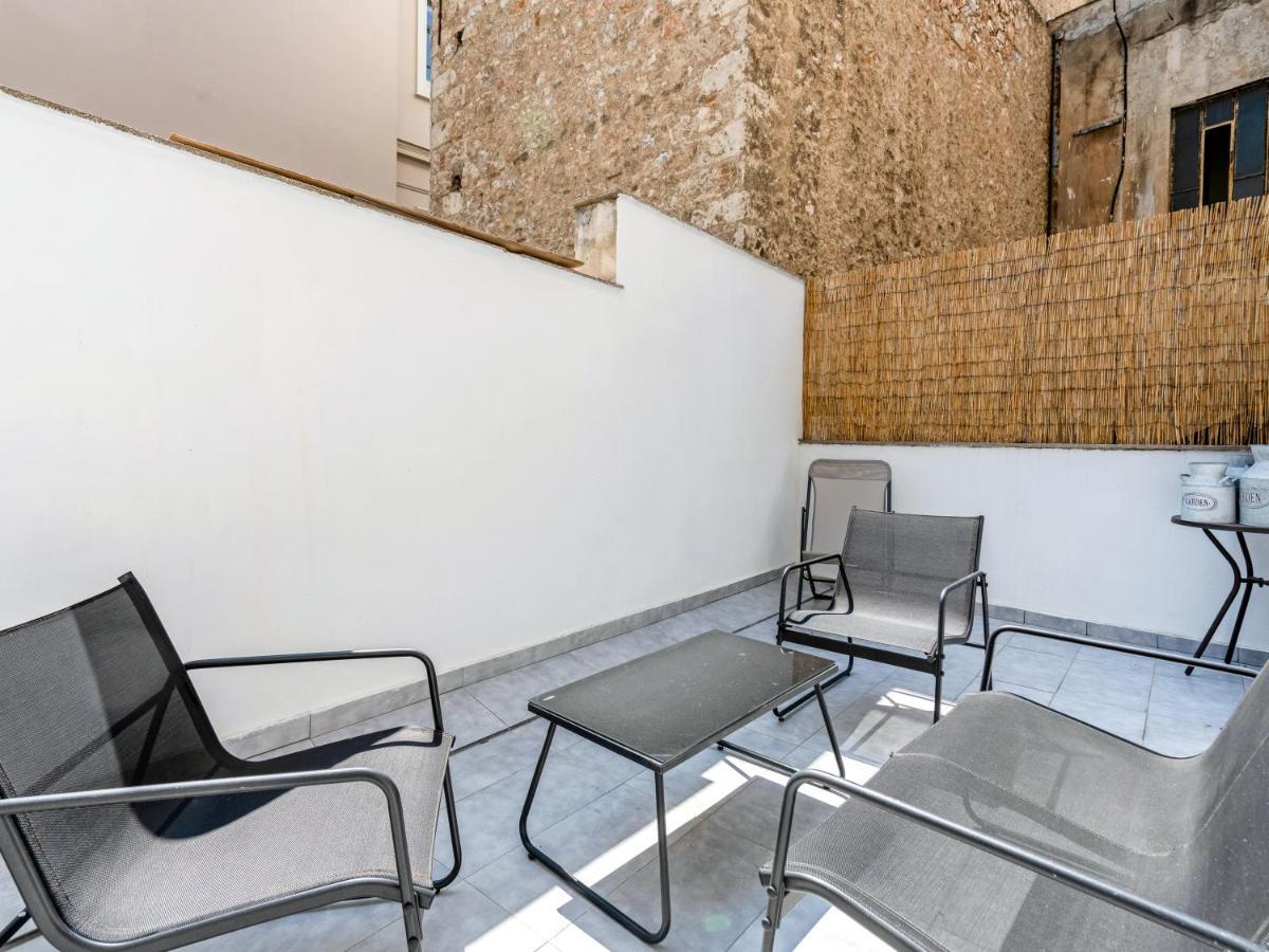 Sanders Center Athens Apartment Exterior photo